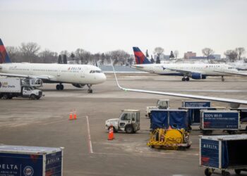 Delta Faces Federal Investigation Amid Massive Flight Cancellations