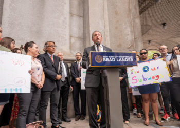 Legal Battle Erupts Over Halted NYC Congestion Pricing