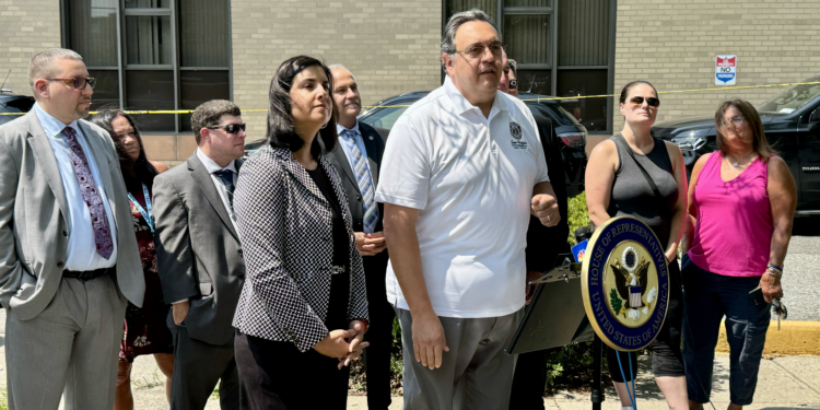 Drive-Through Mailbox Removal Sparks Controversy at Staten Island Post Office