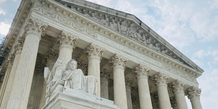 Supreme Court Blocks Deportations Under Alien Enemies Act